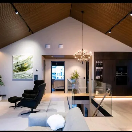Huvilat Beautiful House In The Immediate Vicinity Of The Sea
