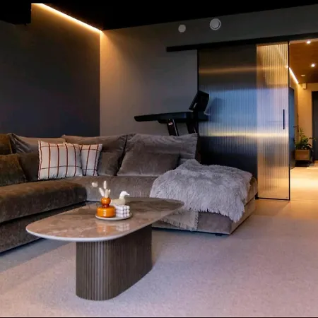 Beautiful House In The Immediate Vicinity Of The Sea *