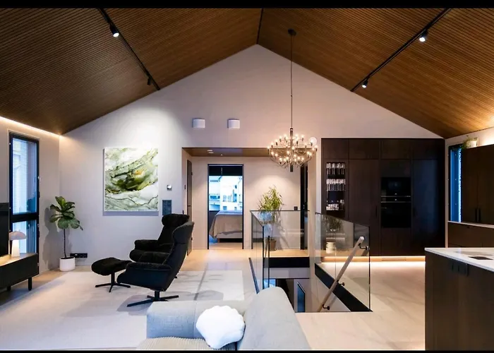 Villa Beautiful House In The Immediate Vicinity Of The Sea